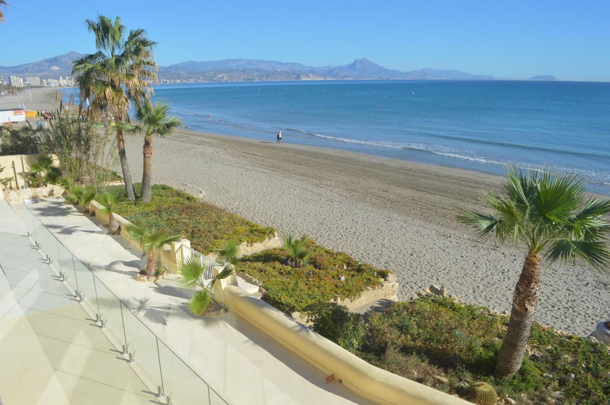 Excepcional Apartamento Amanecer Al Borde De Playa Y Mar, En Chalet Roquetes Alicante Exterior foto